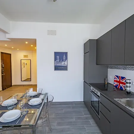 Apartment La Casa British *